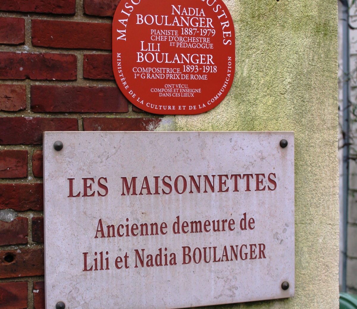 Plaque Maison des illustres de la demeure des soeurs Lili et Nadia Boulanger