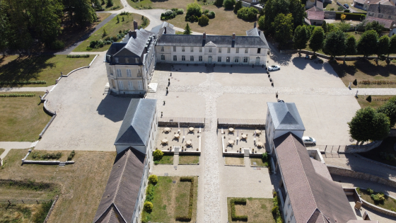 Vue aérienne du Château de Maudetour