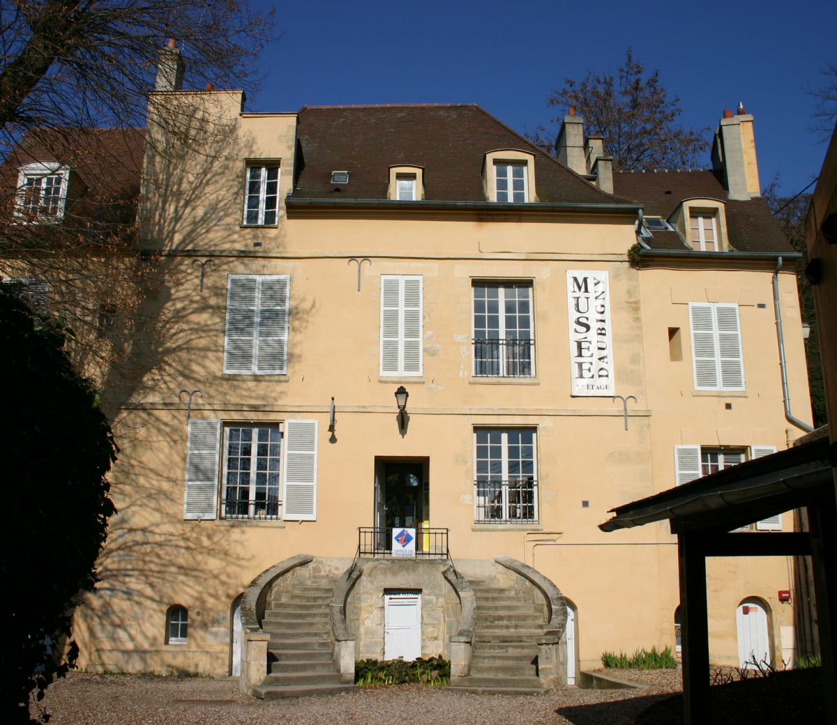 Musée Daubigny, Manoir des Colombières