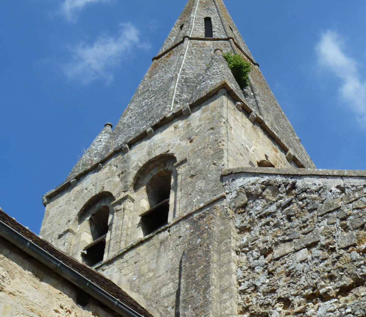 Eglise, Gaillon-sur-Montcient